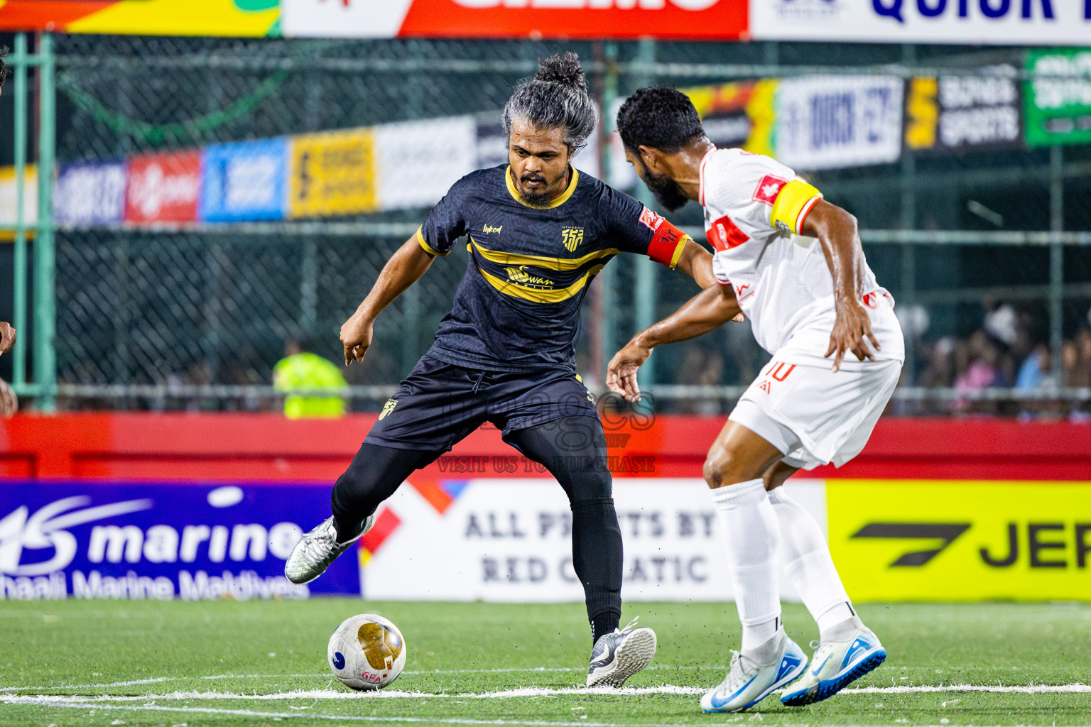 HA Utheemu vs HA Muraidhoo in Day 13 of Golden Futsal Challenge 2025 was held on Friday, 17th January 2025, in Hulhumale', Maldives. Photos: Nausham Waheed / images.mv
