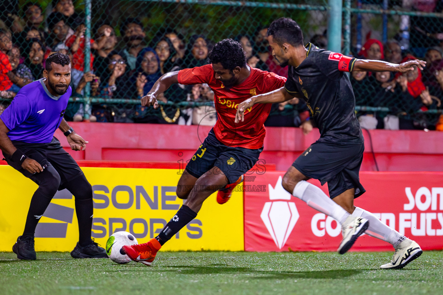 HDh Naavaidhoo vs HA Utheemu on Day 39 of Golden Futsal Challenge 2024 was held on Friday, 23rd February 2024, in Hulhumale', Maldives 
Photos: Mohamed Mahfooz Moosa/ images.mv