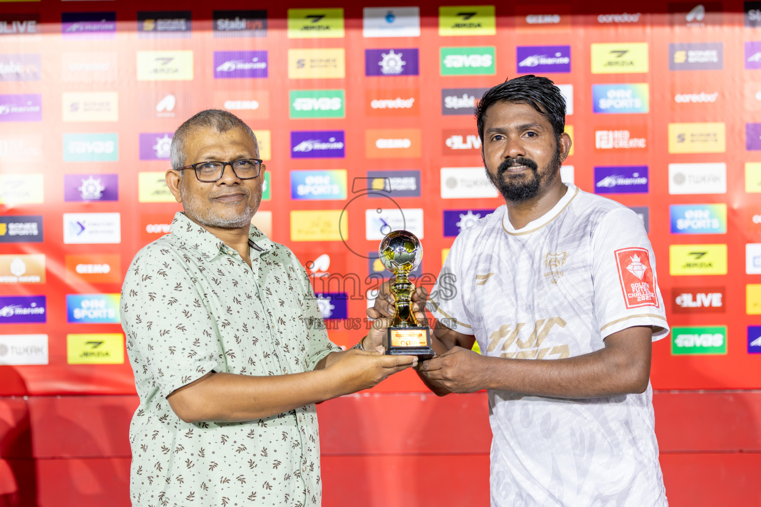 HDh Nolhivaranfaru vs HDh Makunudhoo in Day 1 of Golden Futsal Challenge 2025 on Sunday, 5th January 2025, in Hulhumale', Maldives
Photos: Ismail Thoriq / images.mv