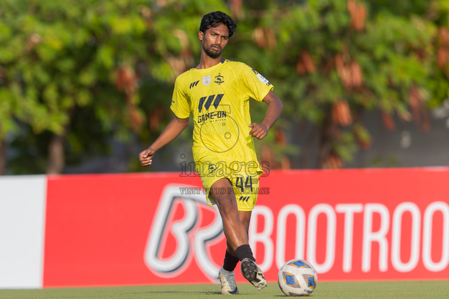 Velaa Sports Club vs Team Middle East in Day 3 of Eydhafushi Cup 2025 held in Eydhafushi Football Stadium at B. Eydhafushi, Maldives on Sunday, 7th September 2025. Photos: Arif Rasheed / images.mv