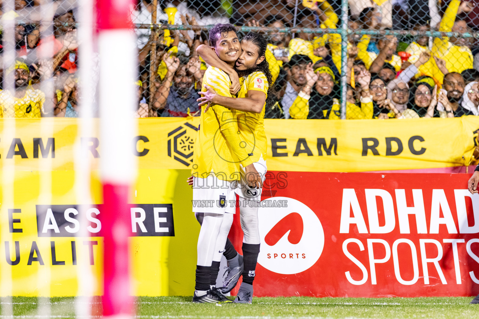 RRC vs STO RC in the Finals of Club Maldives Cup 2025 was held in Rehendhi Futsal Ground, Hulhumale', Maldives on Saturday, 25th October 2025. 
Photos: Hassan Simah / images.mv