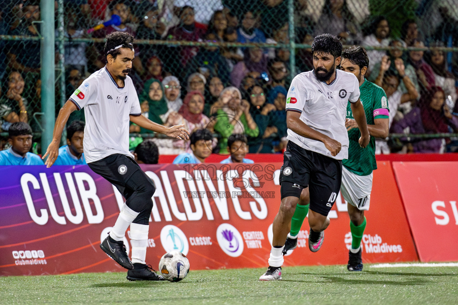 TEAM BADHAHI vs KULHIVARU VUZARA CLUB in the Semi-finals of Club Maldives Classic 2024 held in Rehendi Futsal Ground, Hulhumale', Maldives on Tuesday, 19th September 2024. 
Photos: Ismail Thoriq / images.mv