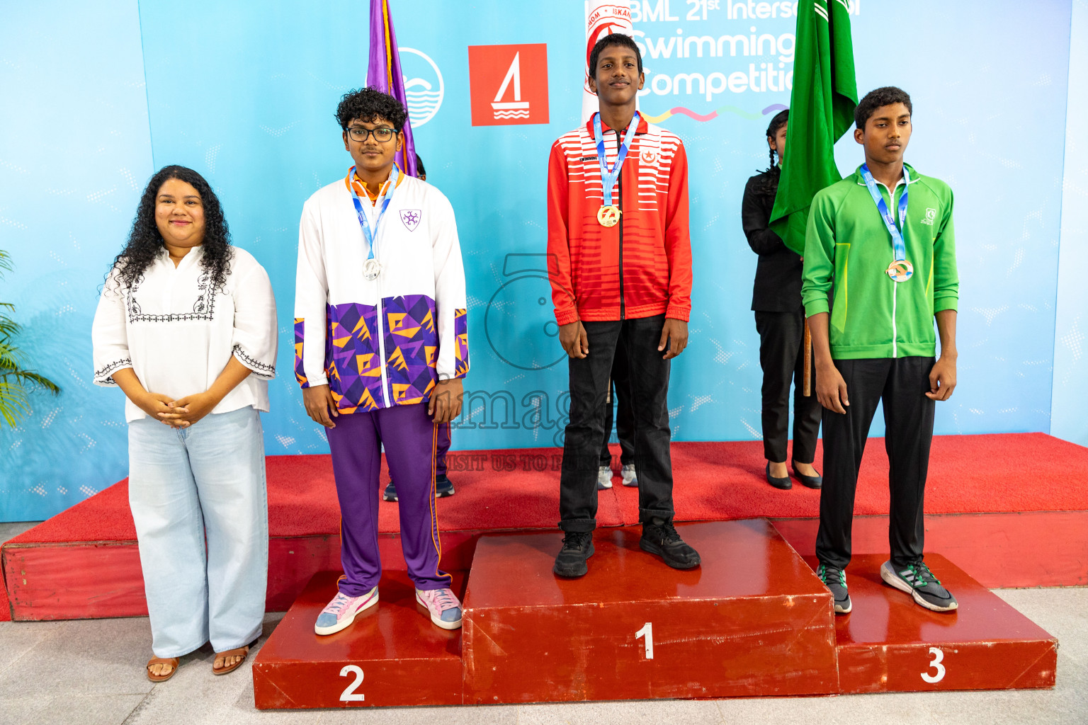 Closing Ceremony of BML 21st Interschool Swimming Competition 2025 .was held in Hulhumale' Swimming Pool, Hulhumale', Maldives on Saturday, 18th October 2025. 
Photos: Hassan Simah / images.mv