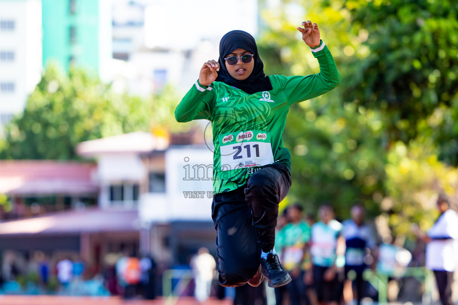Day 1 of Inter-school Athletics Championship 2025 held in Ekuveni Synthetic Track, Male', Maldives on Monday, 06th October 2025. Photos by: Nausham Waheed / Images.mv