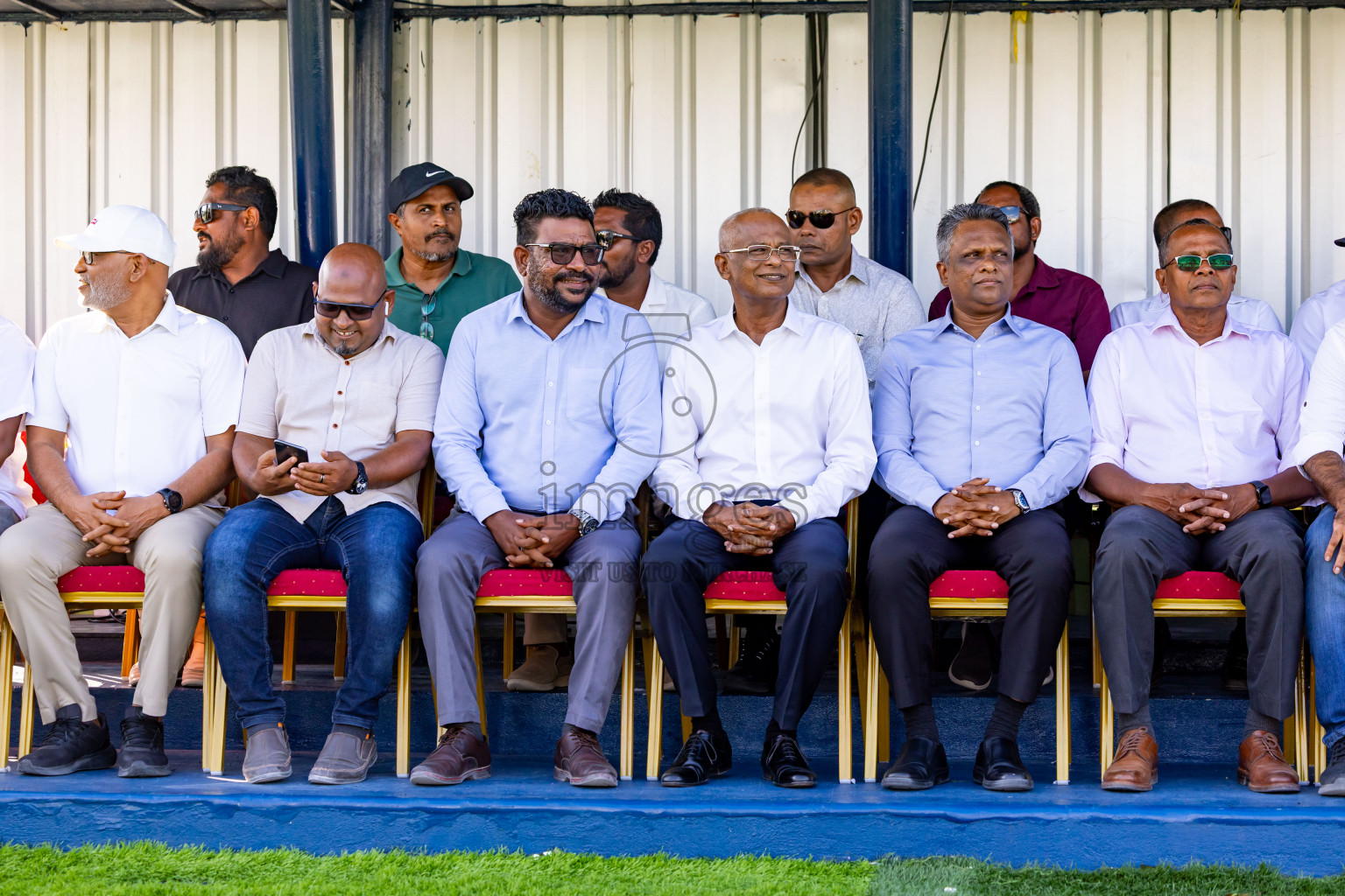 Dhonfanu vs Eydhafushi in Day 1 of Better in Baa Futsal Fiesta 2025 Woman's division held in B. Eydhafushi, Maldives on Wednesday, 5th November 2025. Photos: Nausham Waheed / images.mv