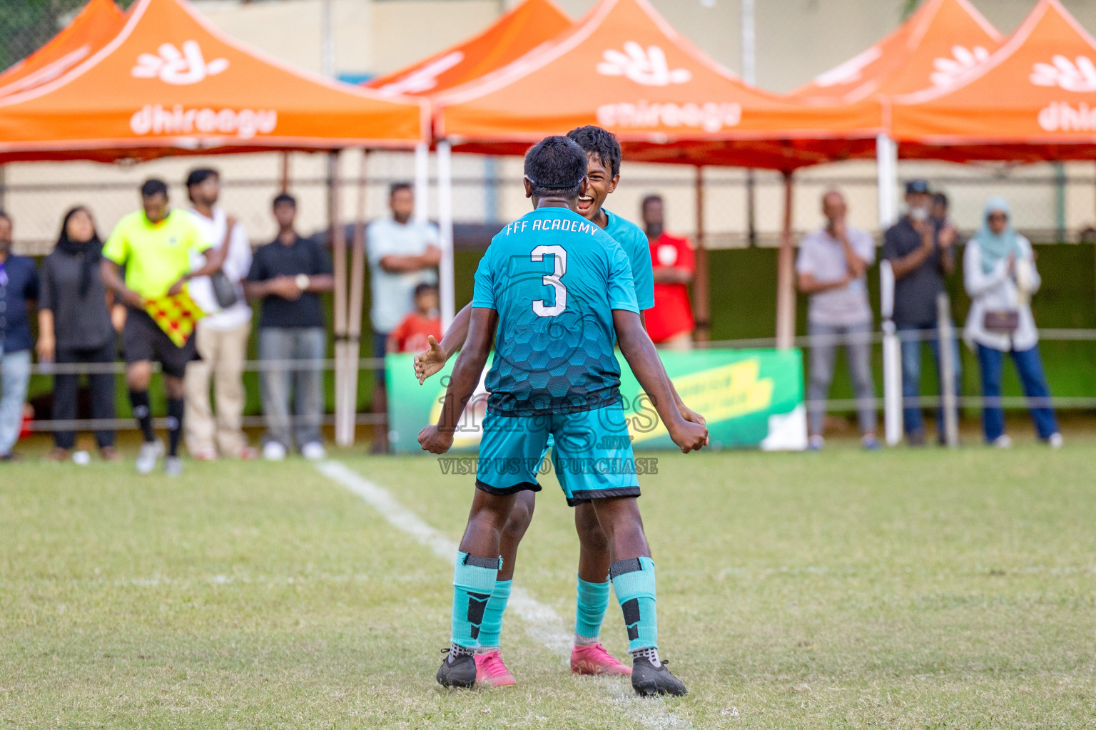 Day 2 of MILO Academy Championship 2024 (U-14) was held in Henveyru Stadium, Male', Maldives on Saturday, 2nd November 2024.
Photos: Ismail Thoriq / Images.mv