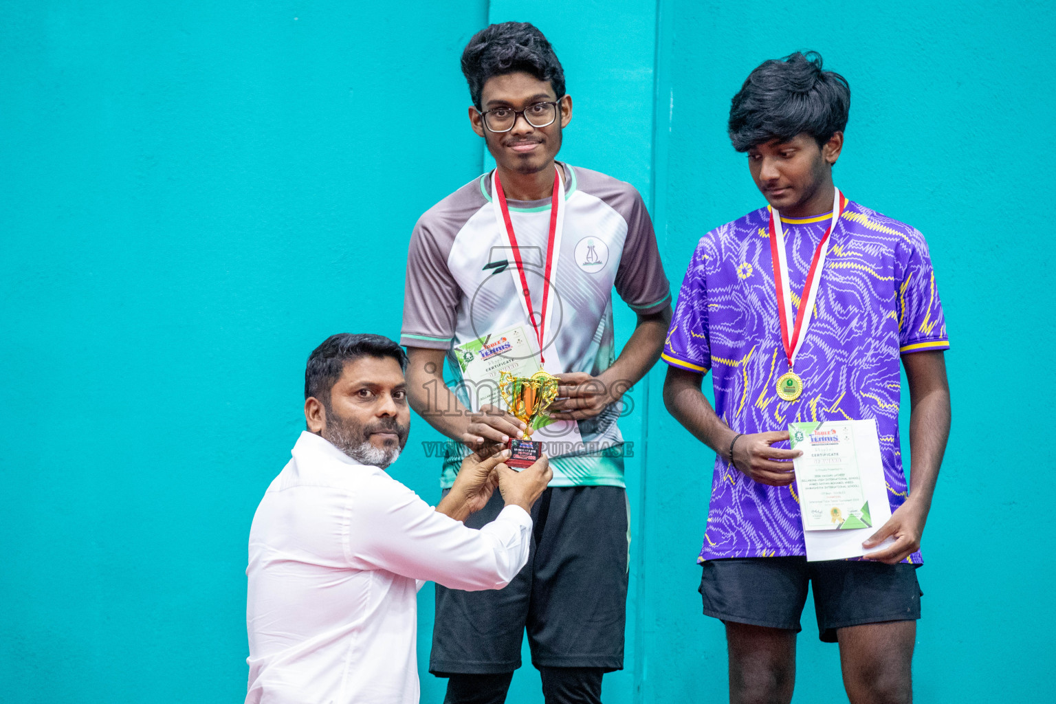 Senior Finals and Awarding ceremony of Interschool Table Tennis Tournament 2024 was held in Male' TT Hall, Male', Maldives on Saturday, 10th August 2024.
Photos: Ismail Thoriq / images.mv