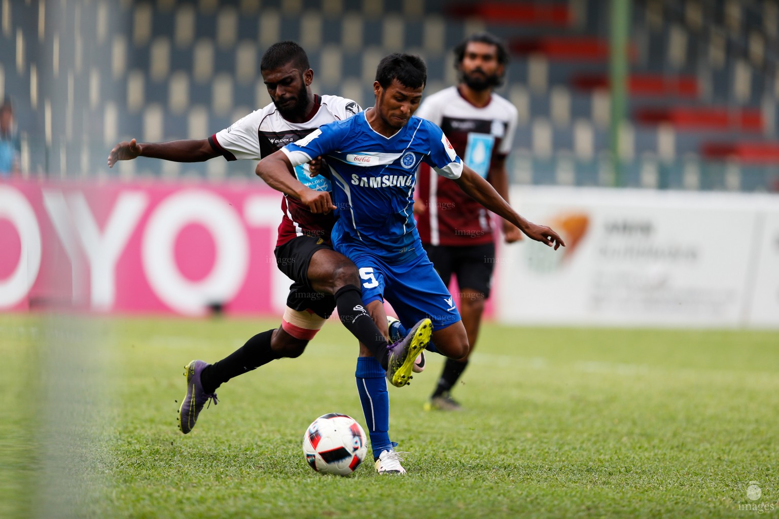 New Radiant vs BG Sports in the second round of Ooredoo Dhivehi Premier League in Male', Maldives,  Wednesday, August. 17 , 2016. (Images.mv Photo/ Hussain Sinan).