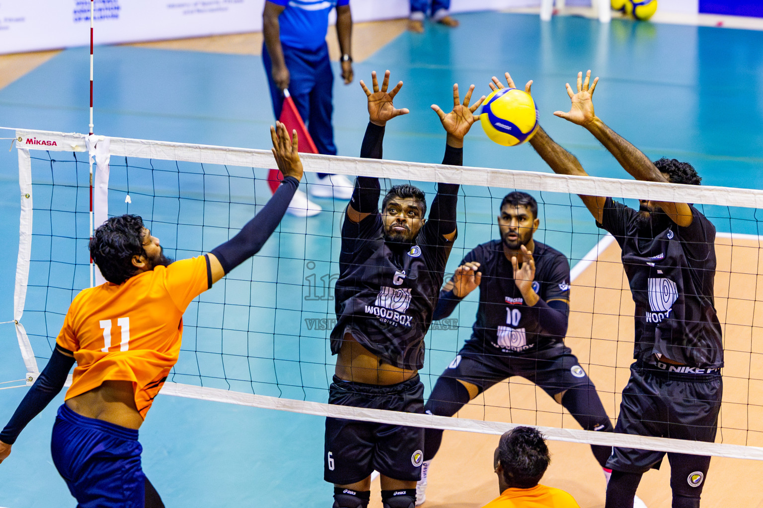 Sports Club City vs Dhivehi Sifainge Club in Semi Final of MILO VAM Cup 2024 Men's Division was held in Social Center Indoor Hall on Friday, 1st September 2024. Photos: Nausham Waheed / images.mv