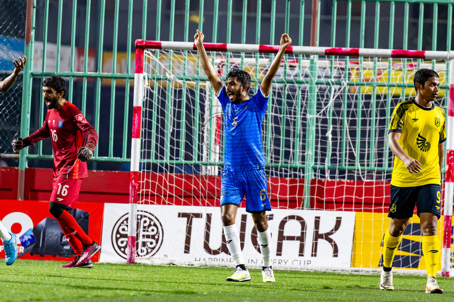 Lh Naifaru vs Lh Kurendhoo in Lhaviyani Atoll Finals Day 26 of Golden Futsal Challenge 2025 was held on Thursday , 30th January 2025, in Hulhumale', Maldives. Photos: Nausham Waheed / images.mv