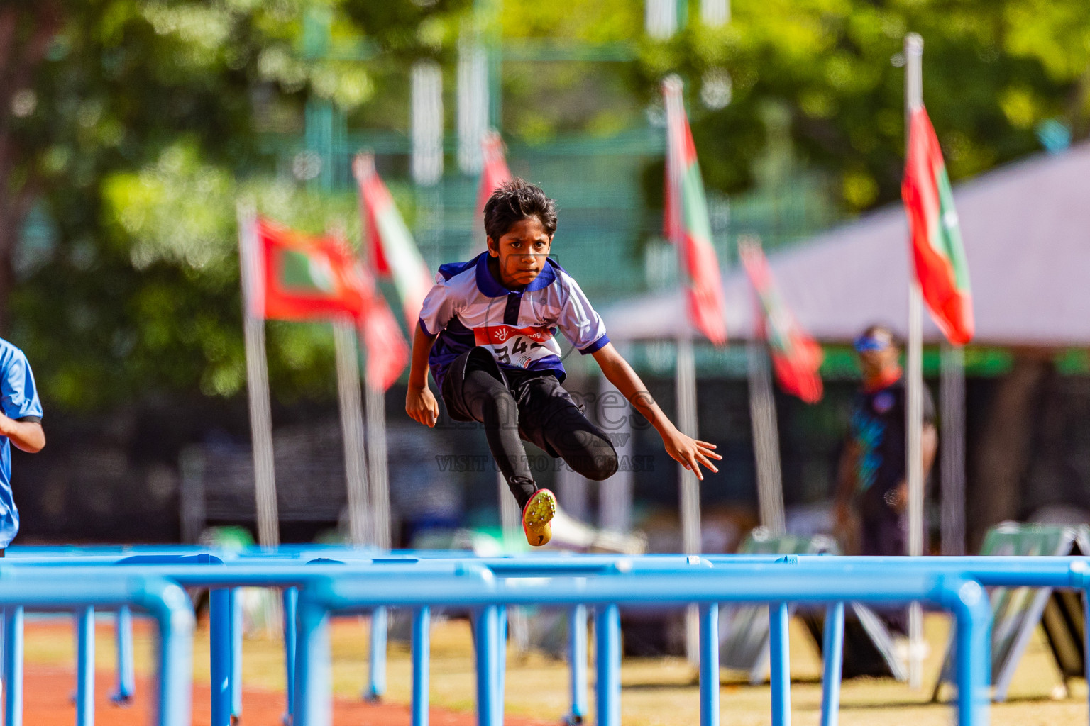 Day 2 of Inter-school Athletics Championship 2025 held in Ekuveni Synthetic Track, Male', Maldives on Tuesday, 07th October 2025. Photos by: Areef Adam / Images.mv