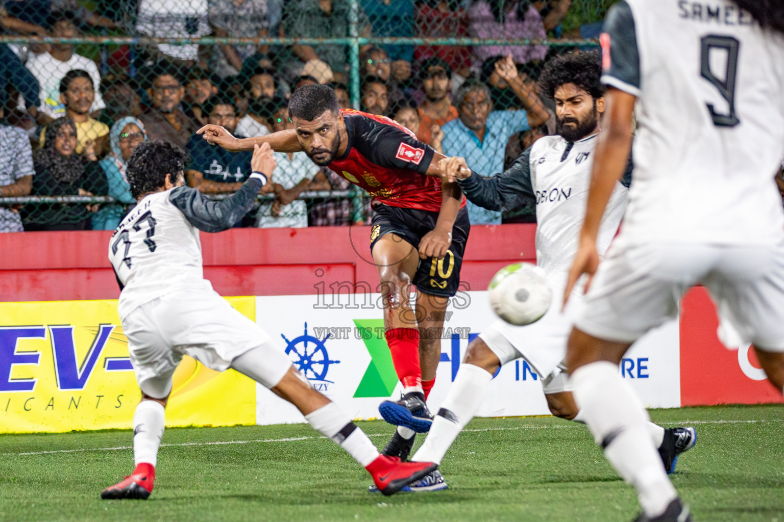 Vilimale vs L Gan in Semi Finals of Golden Futsal Challenge 2024 which was held on Friday, 1st March 2024, in Hulhumale', Maldives. 
Photos: Hassan Simah / images.mv