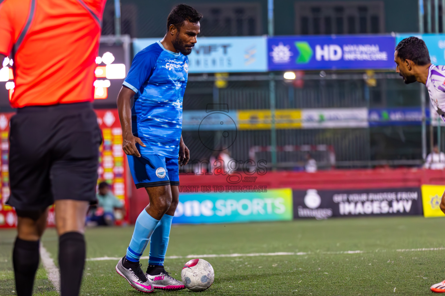 N Maafaru vs N Holhudhoo in Day 15 of Golden Futsal Challenge 2024 was held on Monday, 29th January 2024, in Hulhumale', Maldives
Photos: Ismail Thoriq / images.mv