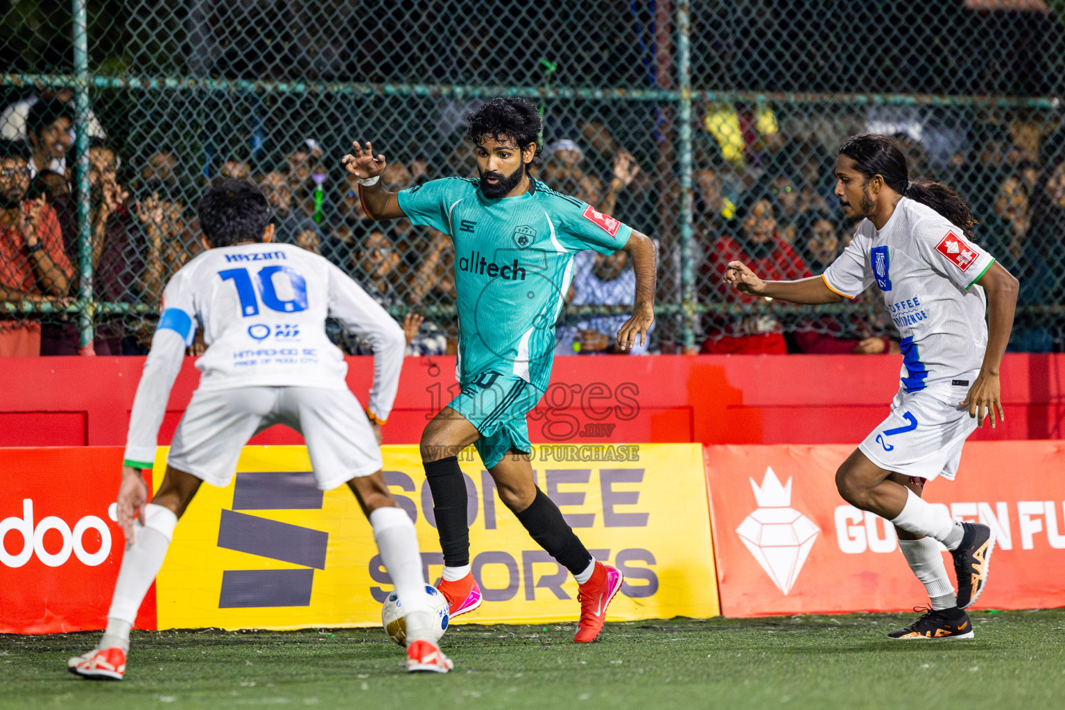 S Feydhoo vs S Hithadhoo in Seenu Atoll Final in Day 24 of Golden Futsal Challenge 2025 was held on Tuesday , 28th January 2025, in Hulhumale', Maldives. Photos: Nausham Waheed / images.mv