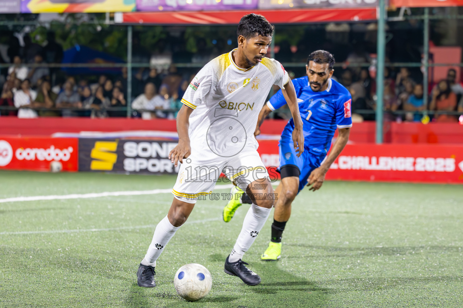 B Eydhafushi vs Lh Kurendhoo in Zone Round on Day 31 of Golden Futsal Challenge 2025 was held on Tuesday, 4th February 2025, in Hulhumale', Maldives.
Photos: Ismail Thoriq / images.mv