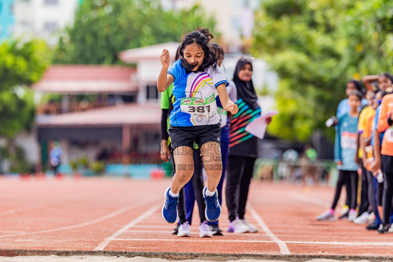 Day 4 of Inter-school Athletics Championship 2025 held in Ekuveni Synthetic Track, Male', Maldives on Thursday, 09th October 2025. Photos by: Areef Adam / Images.mv
