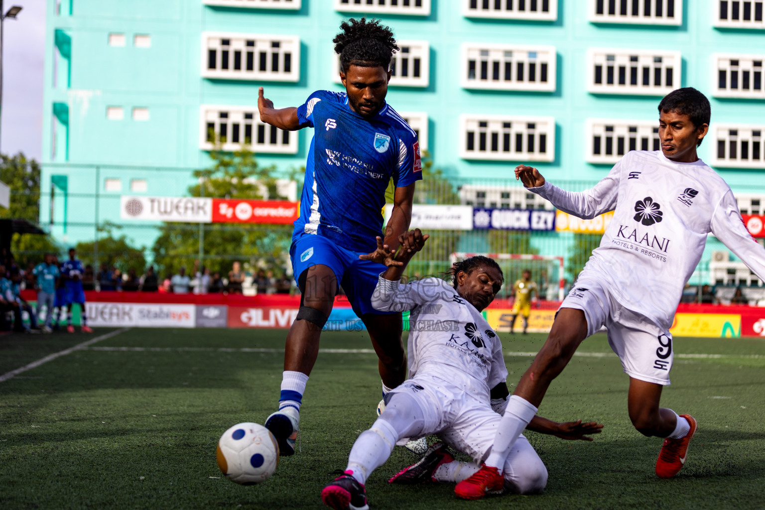 AA. Ukulhas VS AA. Mathiveri in Day 7 of Golden Futsal Challenge 2025 was held on Saturday, 11th January 2025, in Hulhumale', Maldives 
Photos: Hassan Simah / images.mv
