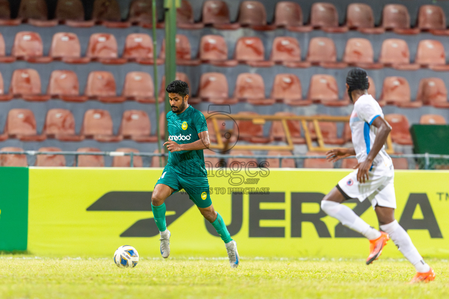 Odi Sports Club vs Maziya SR in the Final of FAM League Cup 2025 held at National Football Stadium, Male', Maldives on Wednesday, 28th May 2025.
Photos By: Ismail Thoriq / images.mv