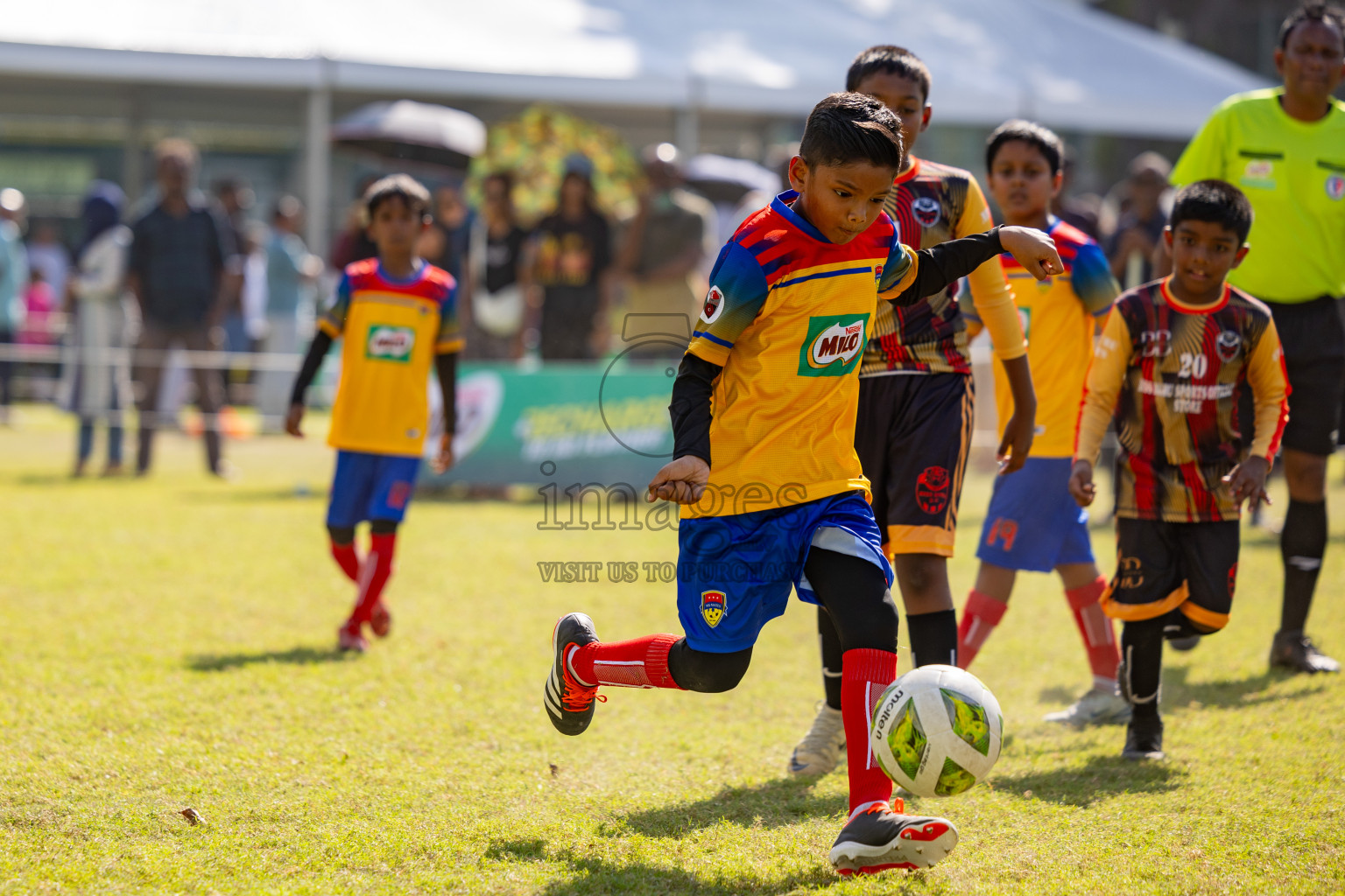 Day 2 of MILO Academy Championship 2025 was held on Friday, 14th February 2025 in Henveiru Stadium. 
Photos: Hassan Simah / Images.mv