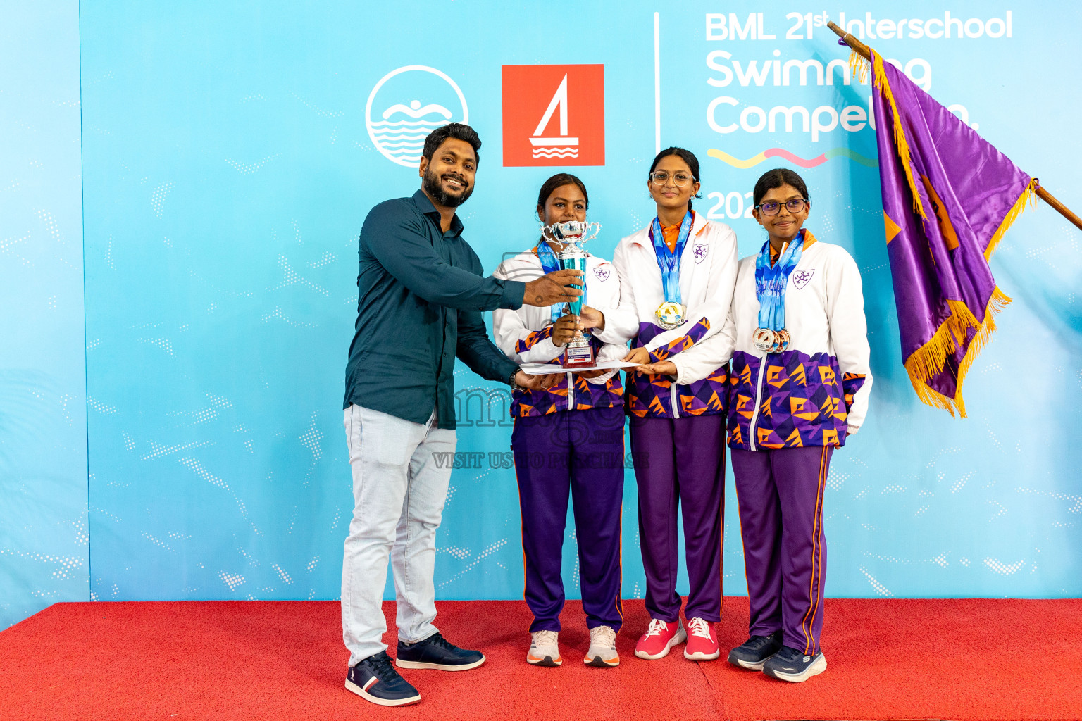 Closing Ceremony of BML 21st Interschool Swimming Competition 2025 .was held in Hulhumale' Swimming Pool, Hulhumale', Maldives on Saturday, 18th October 2025. 
Photos: Hassan Simah / images.mv