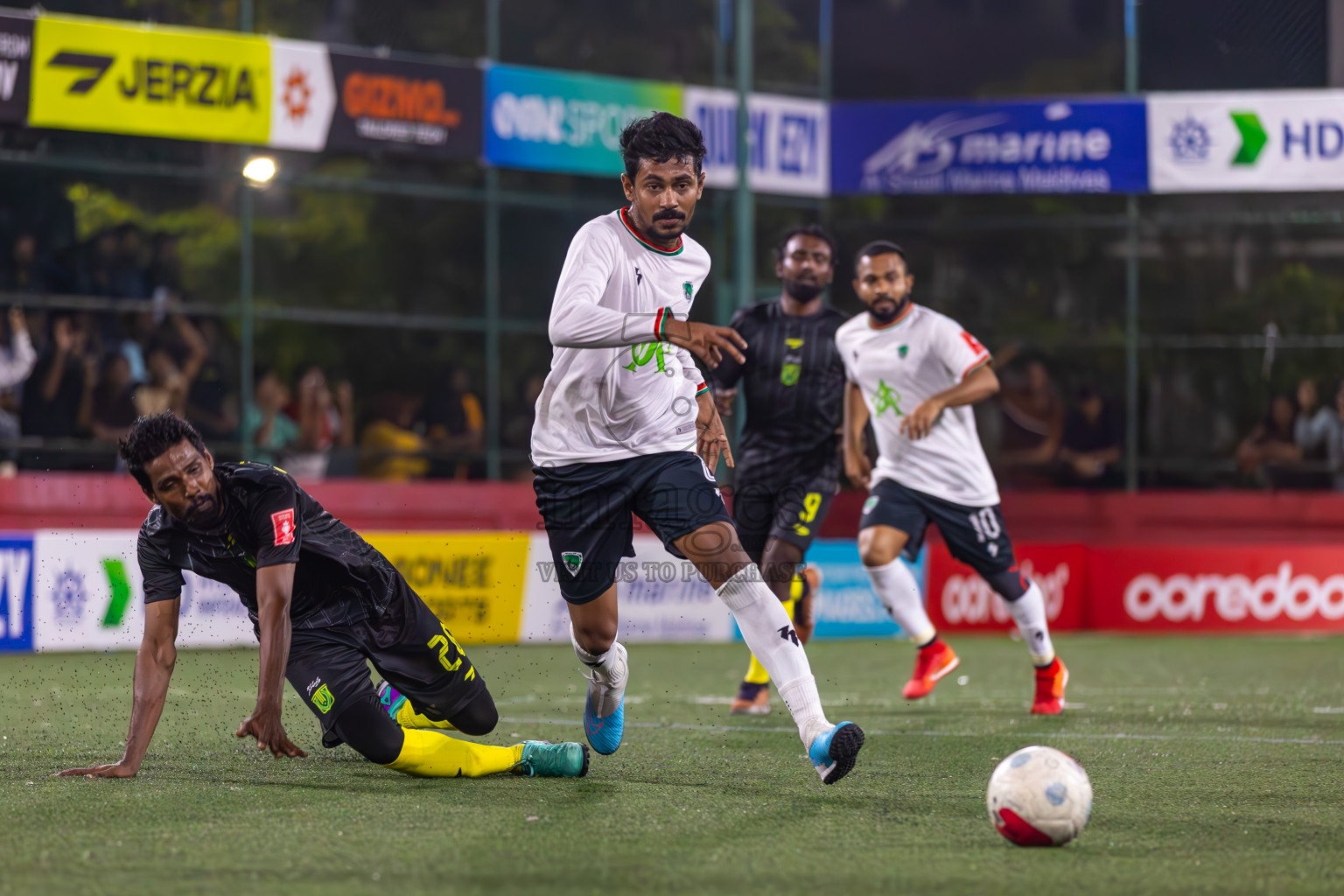 HDh Finey vs HDh Vaikaradhoo in Day 10 of Golden Futsal Challenge 2024 was held on Tuesday, 23rd January 2024, in Hulhumale', Maldives
Photos: Ismail Thoriq / images.mv