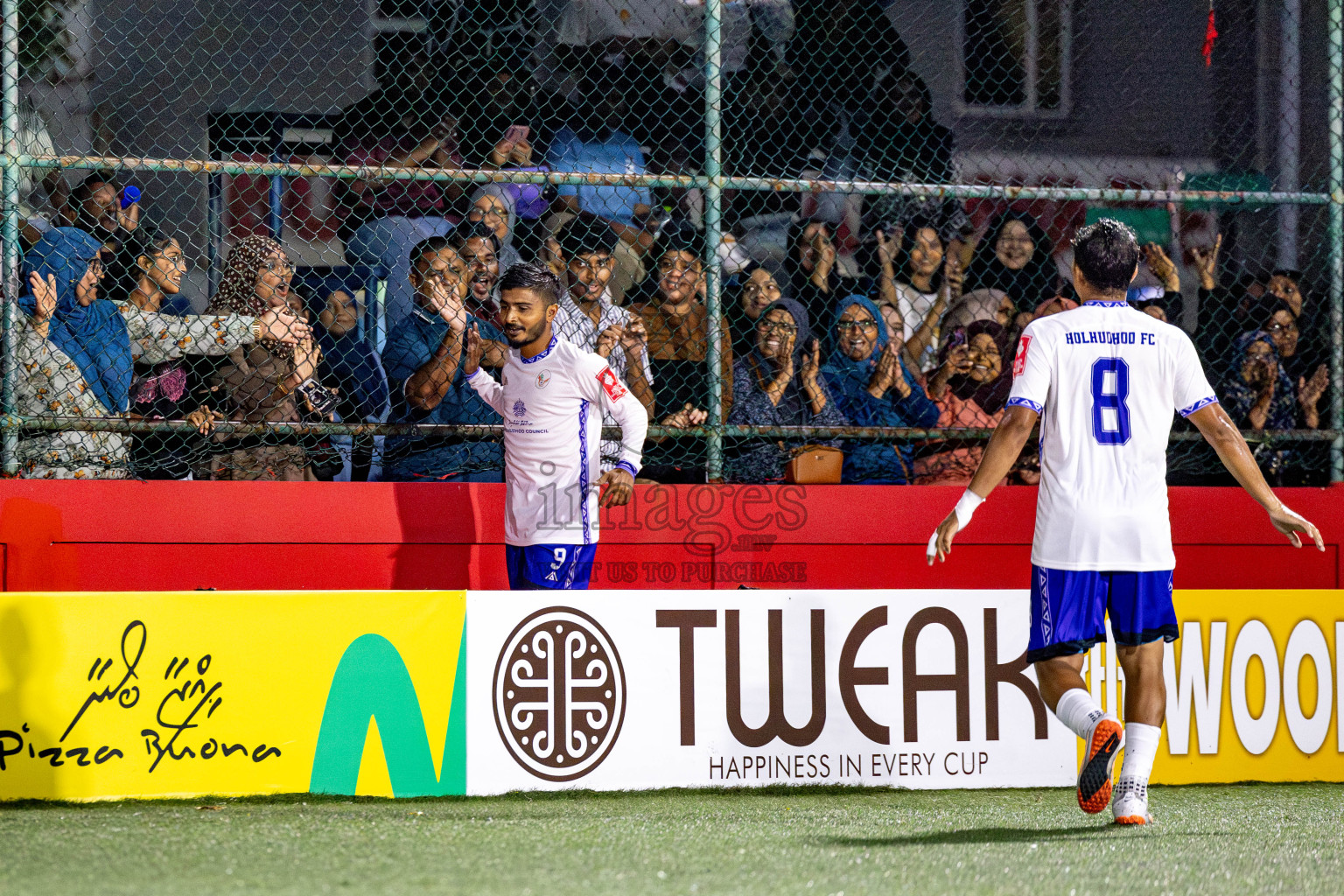 N Holhudhoo vs N Velidhoo in Day 12 of Golden Futsal Challenge 2025 was held on Thursday, 16th January 2025, in Hulhumale', Maldives.
Photos: Hassan Simah / images.mv