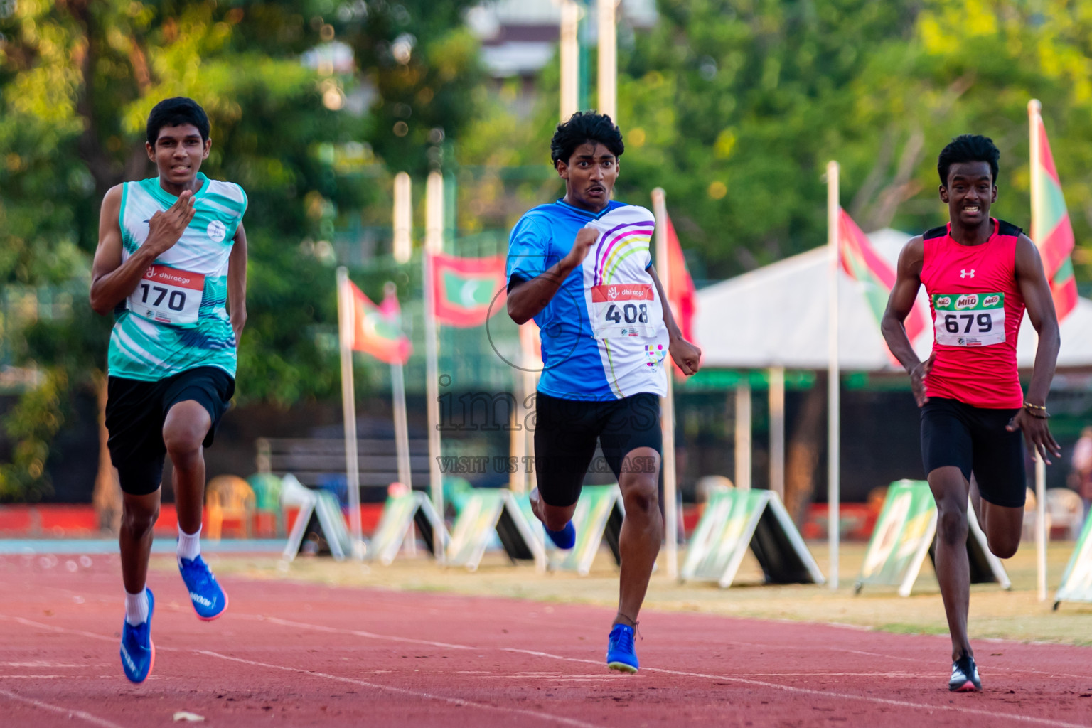 Day 2 of Inter-school Athletics Championship 2025 held in Ekuveni Synthetic Track, Male', Maldives on Tuesday, 07th October 2025. Photos by: Riza / Images.mv