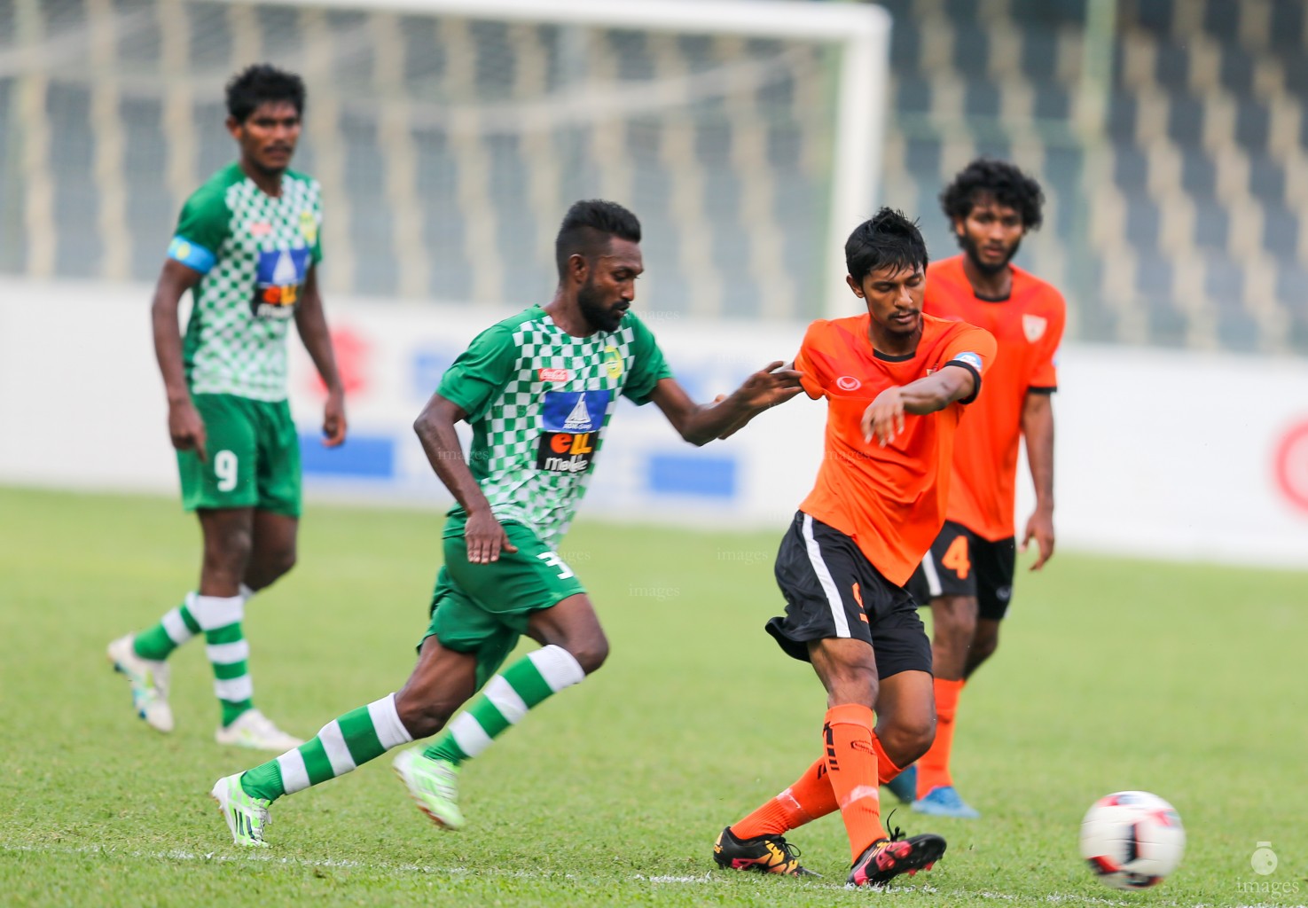 Maziya Sports and Recreation Club played against Club Eagles in STO Male' League in Male', Maldives, Friday, February 24, 2017.(Images.mv Photo/ Hussain Sinan). Maziya won the match by 1 - 0. Assadullah scored the winning goal. 
