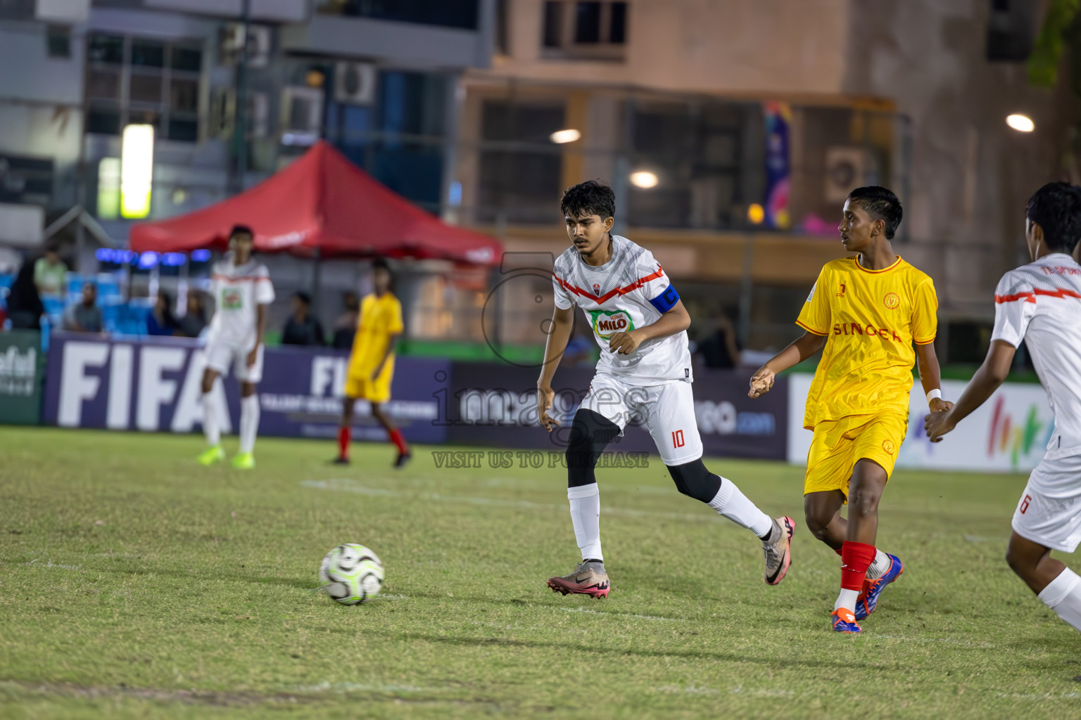 Day 10 of Dhivehi Youth League 2024 was held at Henveiru Stadium, Male', Maldives on Sunday, 15th December 2024.
Photos: Ismail Thoriq / Images.mv