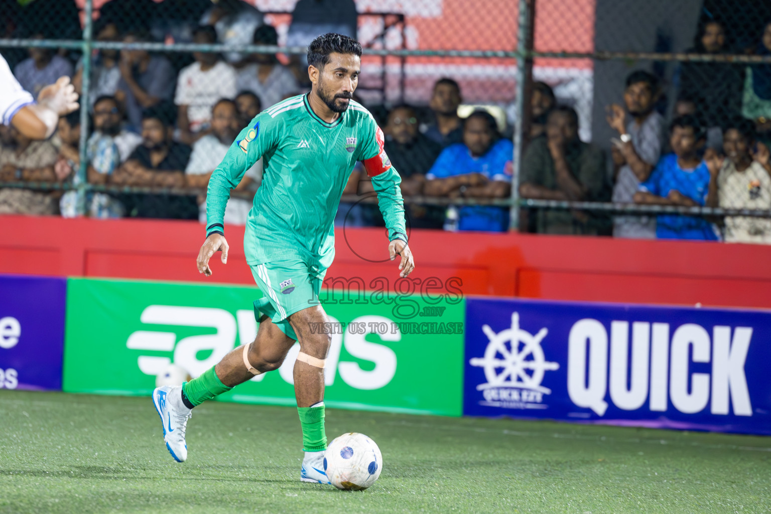 GA Dhaandhoo vs GA Gemanafushi in Day 14 of Golden Futsal Challenge 2025 was held on Saturday, 18th January 2025, in Hulhumale', Maldives. Photos: Ismail Thoriq / images.mv