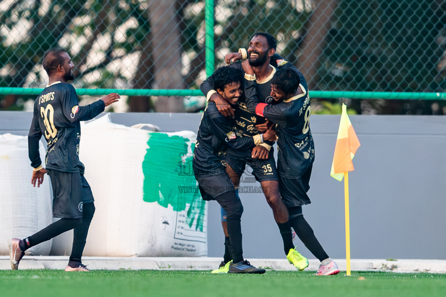 Kanmathi Juniors vs JT Sports from Manadhoo Council Cup 2024 in N Manadhoo Maldives on Wednesday, 21st February 2023. Photos: Nausham Waheed / images.mv