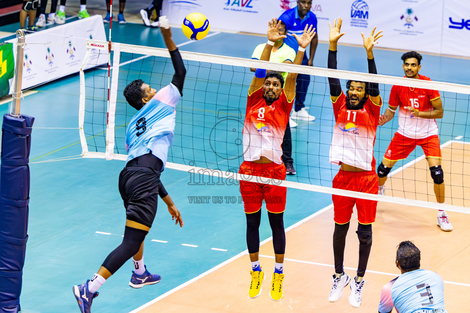 City Sports Club vs Blues for Volleyball in Day 3 of MILO VAM Cup 2024 Men's Division was held in Social Center Indoor Hall on Wednesday, 30th October 2024. Photos: Nausham Waheed / images.mv