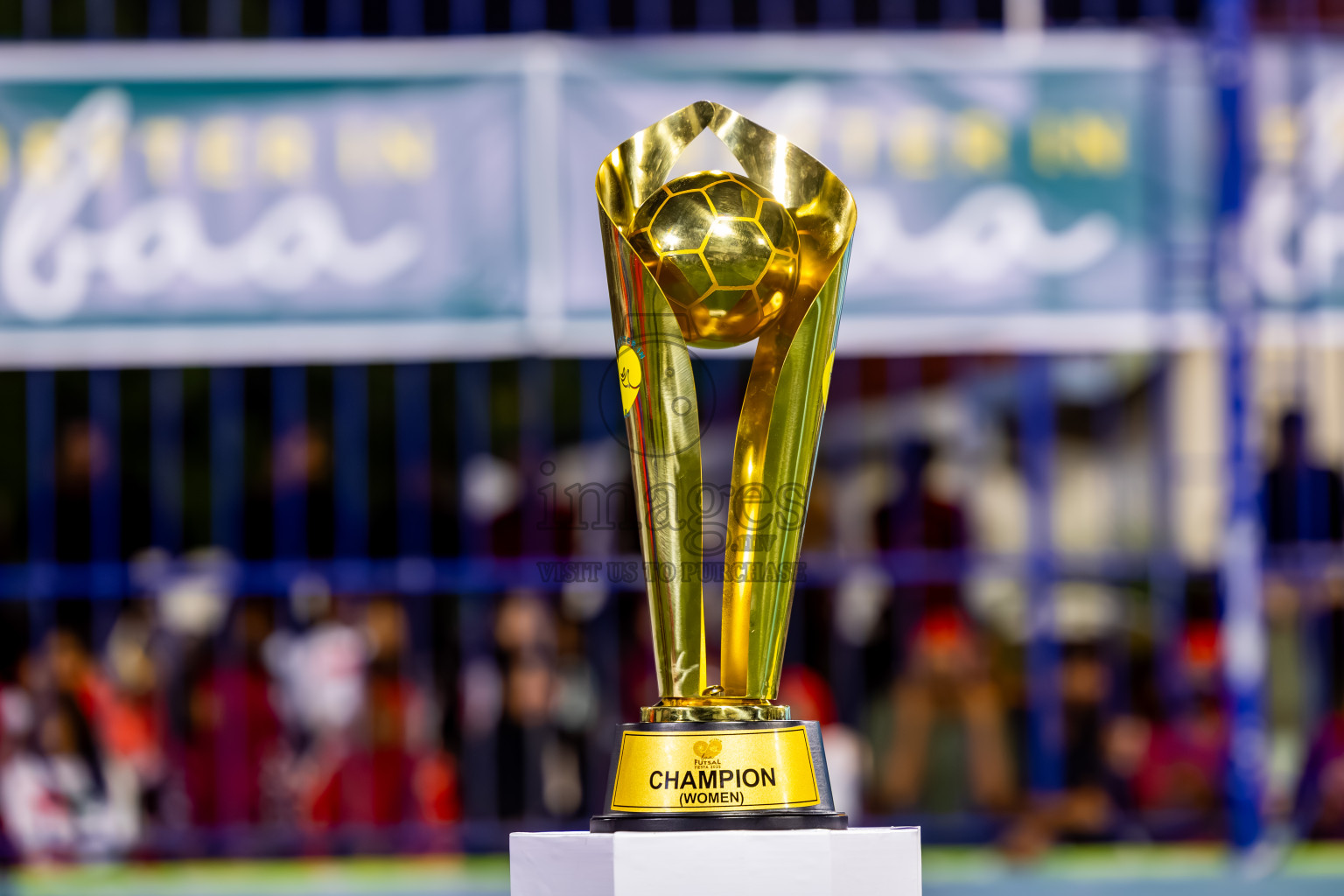 Goidhoo vs Dhonfan in the finals of Better in Baa Futsal Fiesta 2025 woman's division held in B. Eydhafushi, Maldives on Monday, 17th November 2025. Photos: Nausham Waheed / images.mv