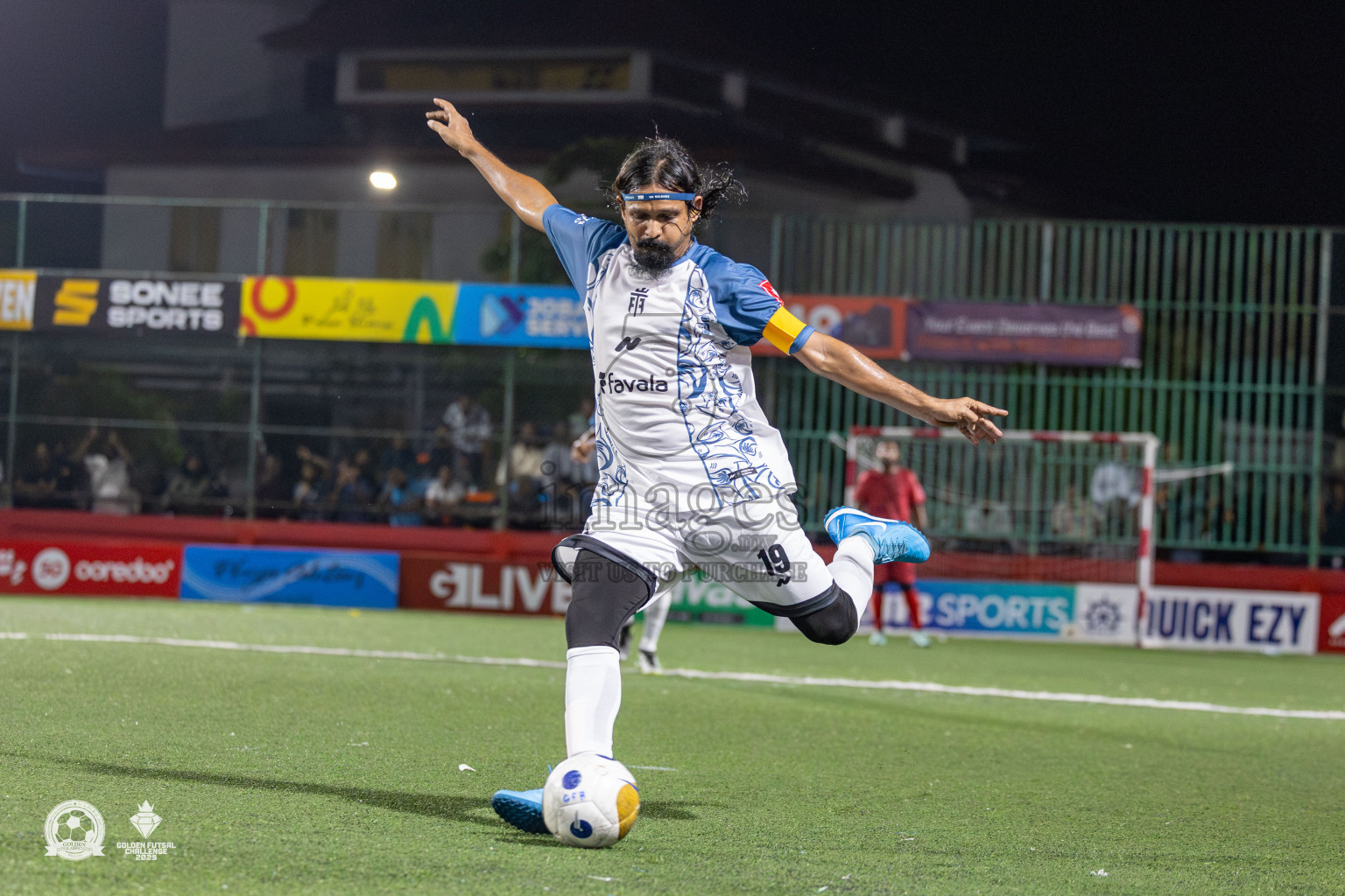 V. Fulidhoo vs V. Felidhoo in Day 12 of Golden Futsal Challenge 2025 was held on Thursday, 16th January 2025, in Hulhumale', Maldives Photos: Mohamed Mahfooz Moosa / images.mv