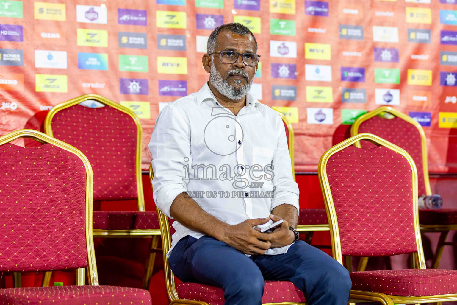 L. Gan VS B. Eydhafushi in the Finals of Golden Futsal Challenge 2024 which was held on Thursday, 7th March 2024, in Hulhumale', Maldives. 
Photos: Hassan Simah / images.mv