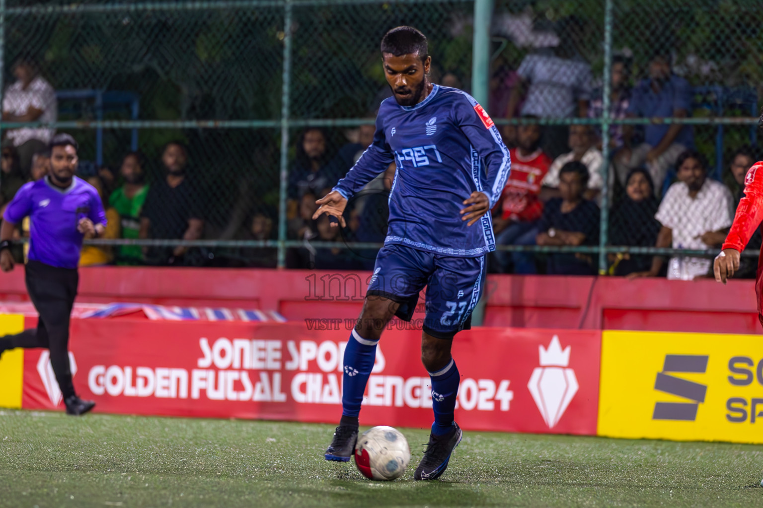 AA Feridhoo vs AA Mathiveri in Day 11 of Golden Futsal Challenge 2024 was held on Thursday, 25th January 2024, in Hulhumale', Maldives
Photos: Ismail Thoriq / images.mv