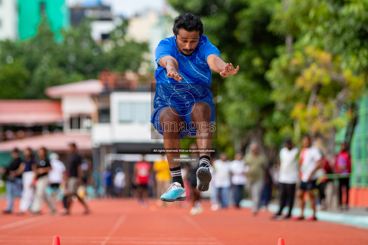 Day 2 of National Athletics Championship 2023 was held in Ekuveni Track at Male', Maldives on Friday, 24th November 2023. Photos: Hassan Simah / images.mv