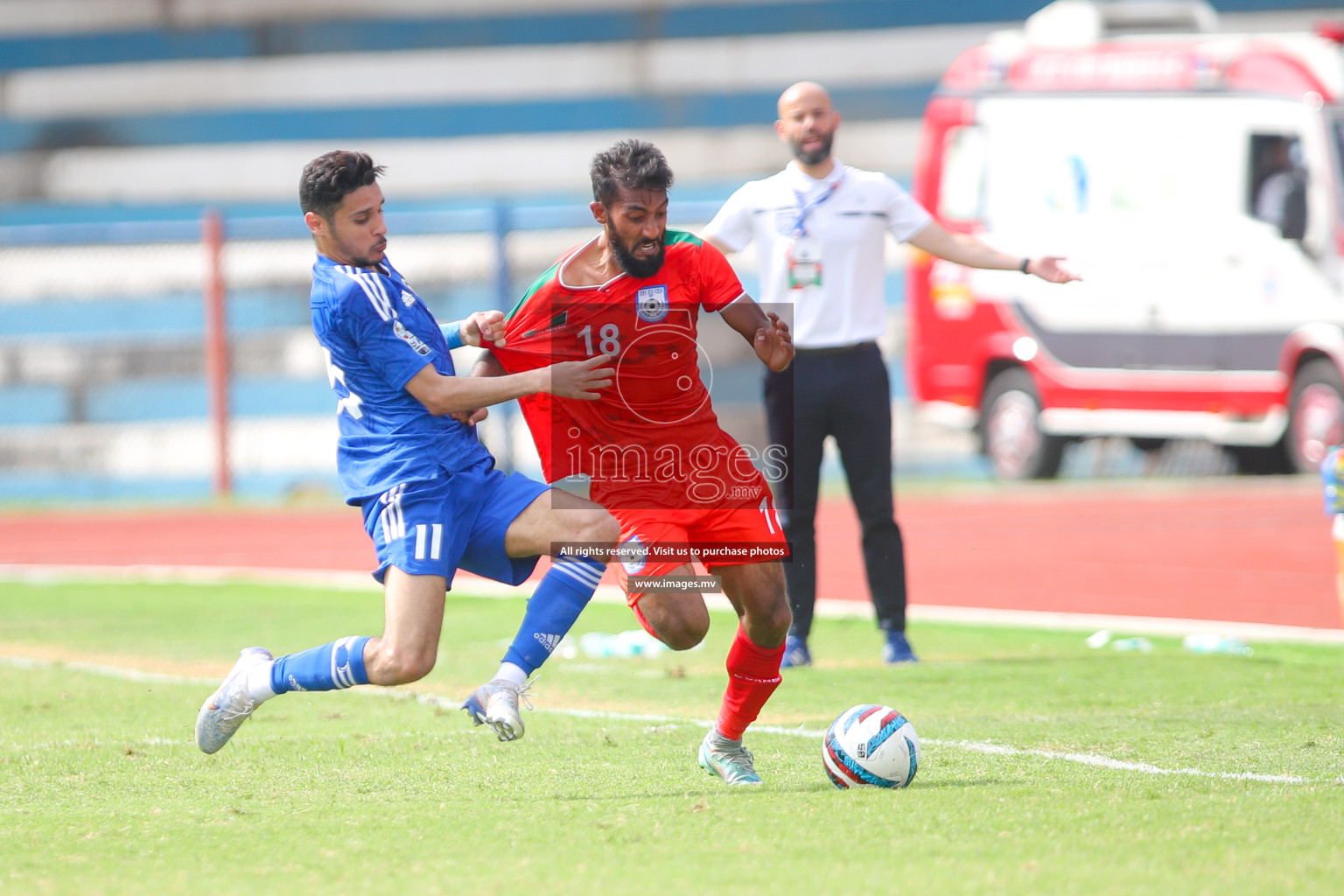 Kuwait vs Bangladesh in the Semi-final of SAFF Championship 2023 held in Sree Kanteerava Stadium, Bengaluru, India, on Saturday, 1st July 2023. Photos: Nausham Waheed, Hassan Simah / images.mv