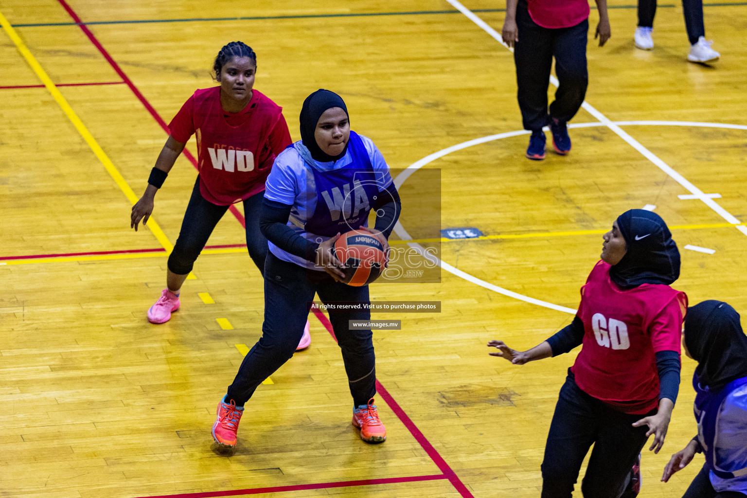 Lorenzo Sports Club vs Vyansa in the Milo National Netball Tournament 2022 on 18 July 2022, held in Social Center, Male', Maldives. Photographer: Shuu, Hassan Simah / Images.mv