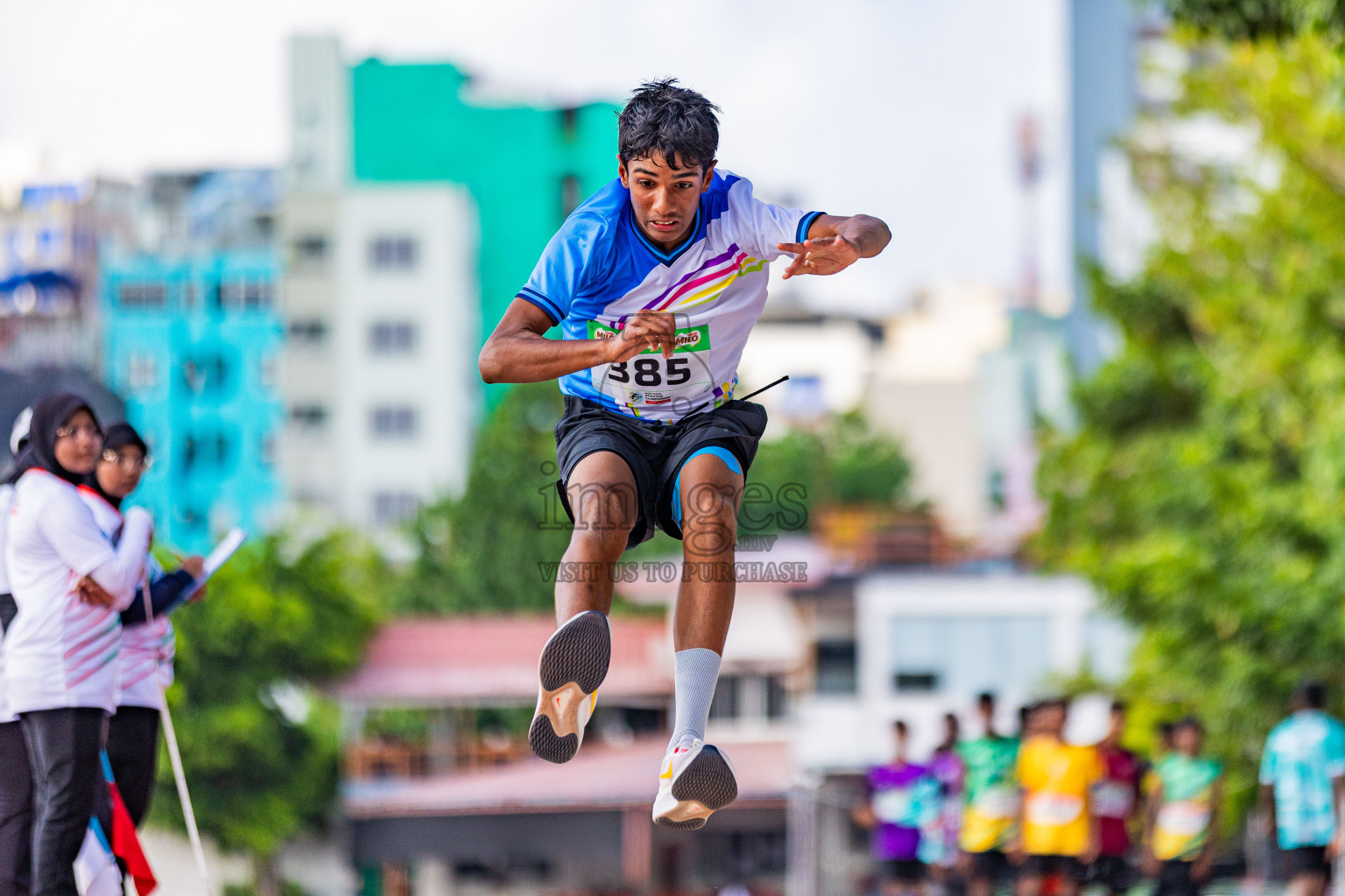 Day 3 of Inter-school Athletics Championship 2025 held in Ekuveni Synthetic Track, Male', Maldives on Wednesday, 08th October 2025. Photos by: Areef Adam  / Images.mv