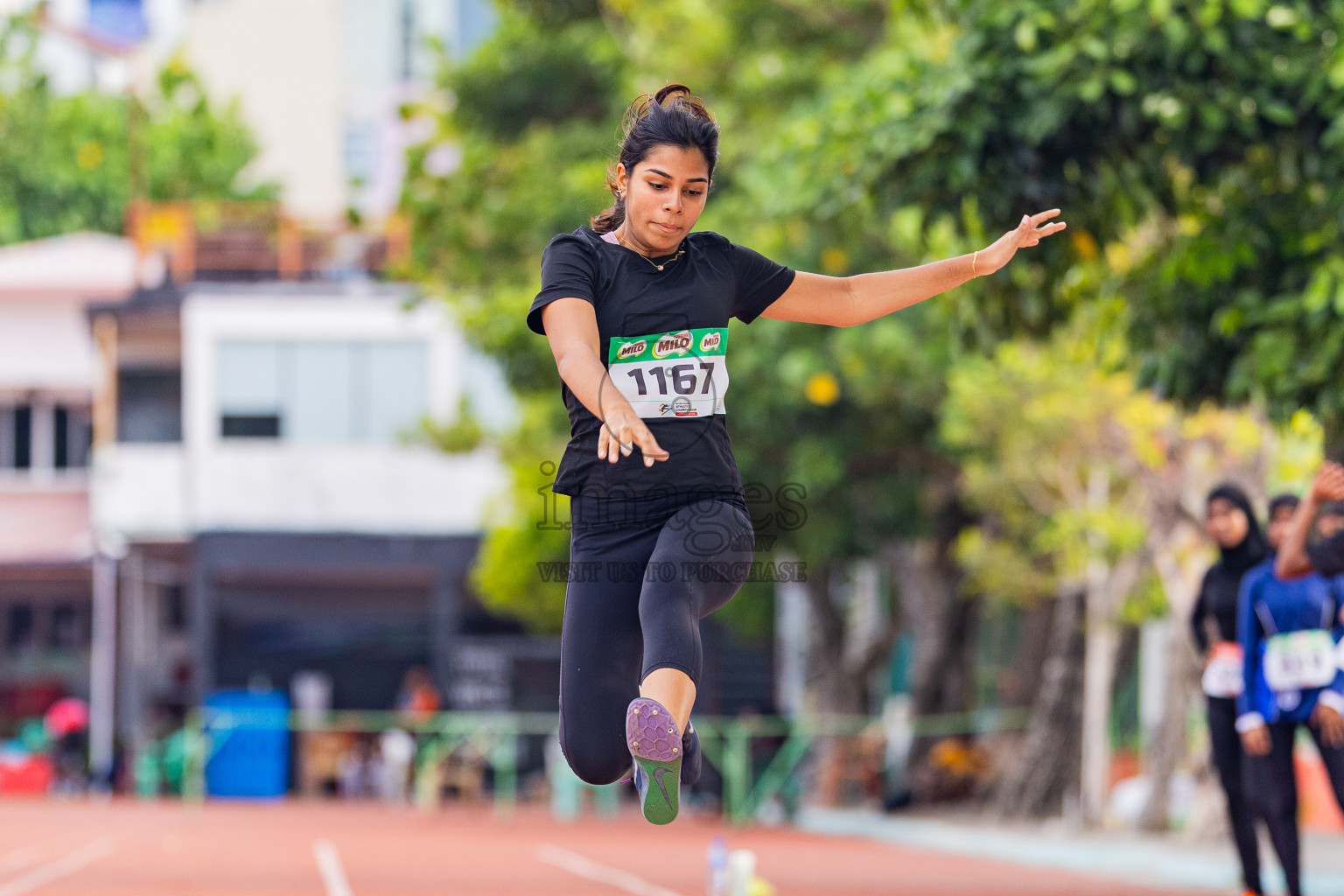 Day 4 of Inter-school Athletics Championship 2025 held in Ekuveni Synthetic Track, Male', Maldives on Thursday, 09th October 2025. Photos by: Areef Adam / Images.mv