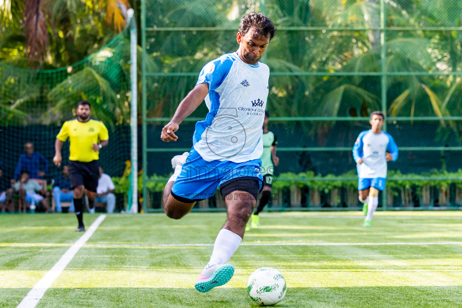 Barcelo vs Vilamendhoo in Day 3 of Resort League 2025 (Ari Zone) was held on Sunday, 22nd June 2025 in Conrad Maldives Rangali Island, Alif Dhaalu Atoll, Maldives. Photos: Nausham Waheed / images.mv