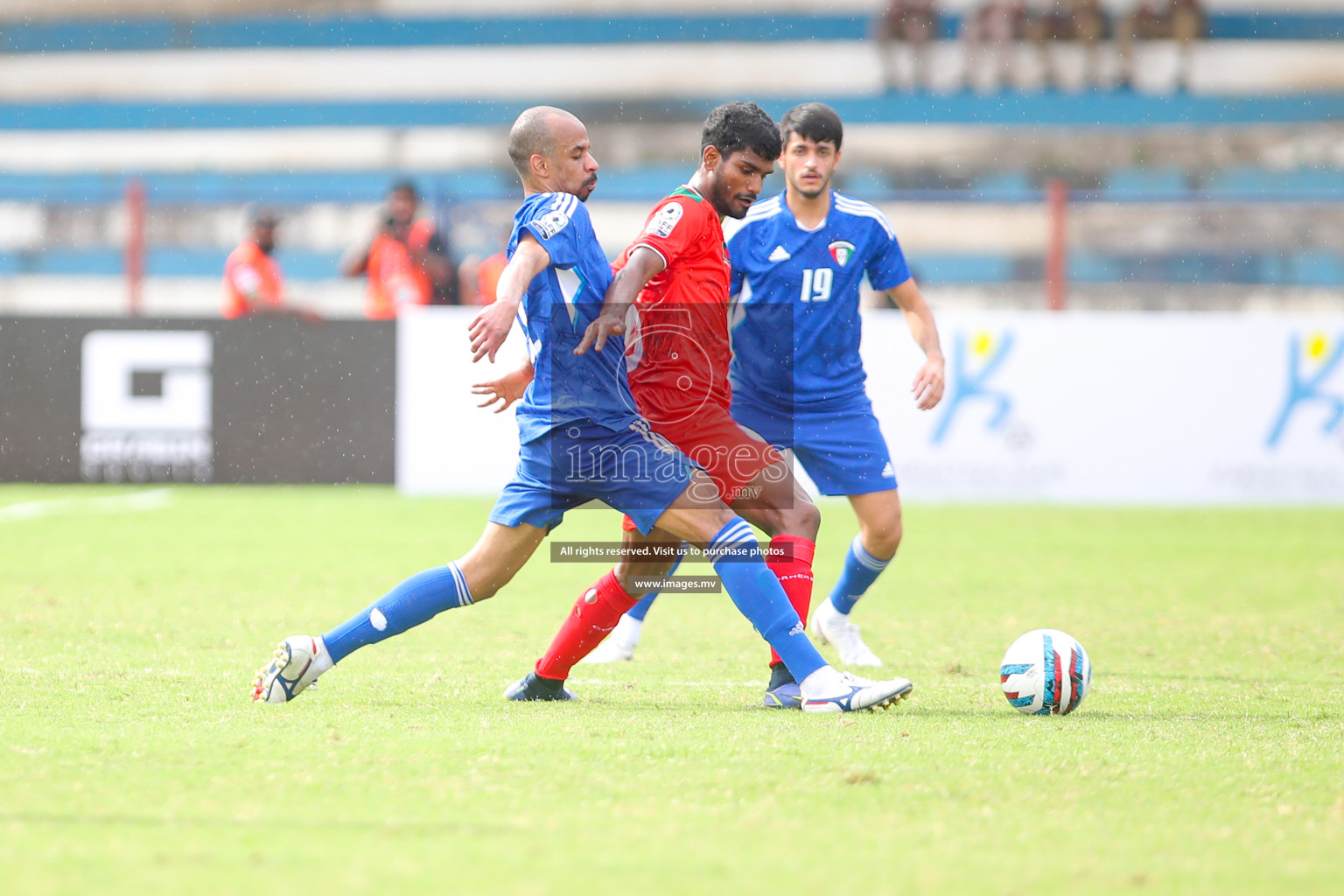 Kuwait vs Bangladesh in the Semi-final of SAFF Championship 2023 held in Sree Kanteerava Stadium, Bengaluru, India, on Saturday, 1st July 2023. Photos: Nausham Waheed, Hassan Simah / images.mv