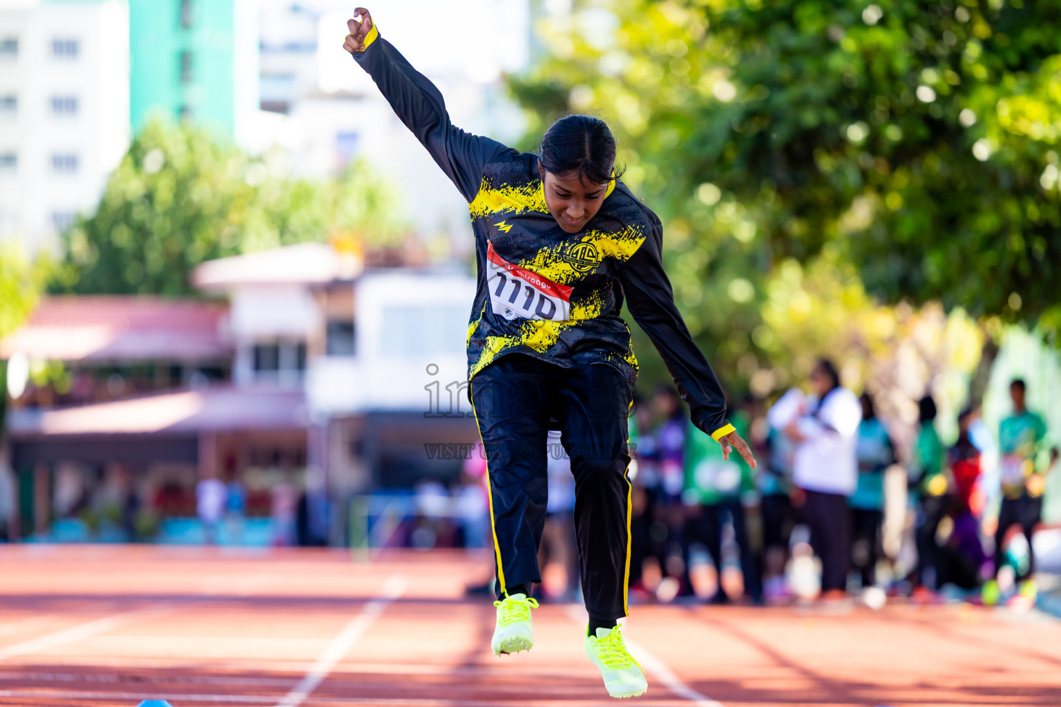 Day 1 of Inter-school Athletics Championship 2025 held in Ekuveni Synthetic Track, Male', Maldives on Monday, 06th October 2025. Photos by: Nausham Waheed / Images.mv