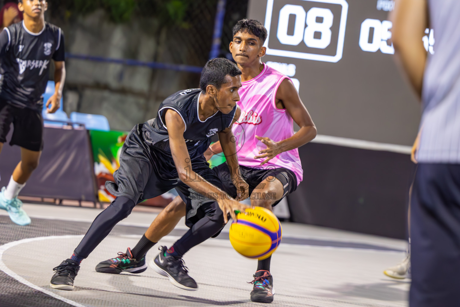 Day 2 of MILO Ramadan 3x3 Challenge 2024 was held in Ekuveni Outdoor Basketball Court at Male', Maldives on Wednesday, 13th March 2024.
Photos: Ismail Thoriq / images.mv