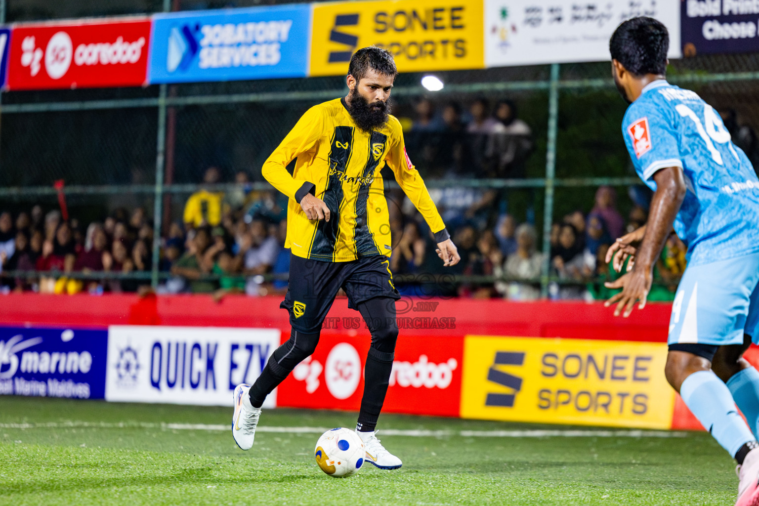 HA Dhidhdhoo vs HA Vashafaru in Day 5 of Golden Futsal Challenge 2025 on Thursday, 9th January 2025, in Hulhumale', Maldives Photos: Nausham waheed / images.mv