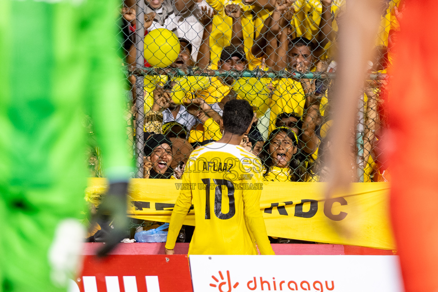 RRC vs STO RC in the Finals of Club Maldives Cup 2025 was held in Rehendhi Futsal Ground, Hulhumale', Maldives on Saturday, 25th October 2025. 
Photos: Hassan Simah / images.mv