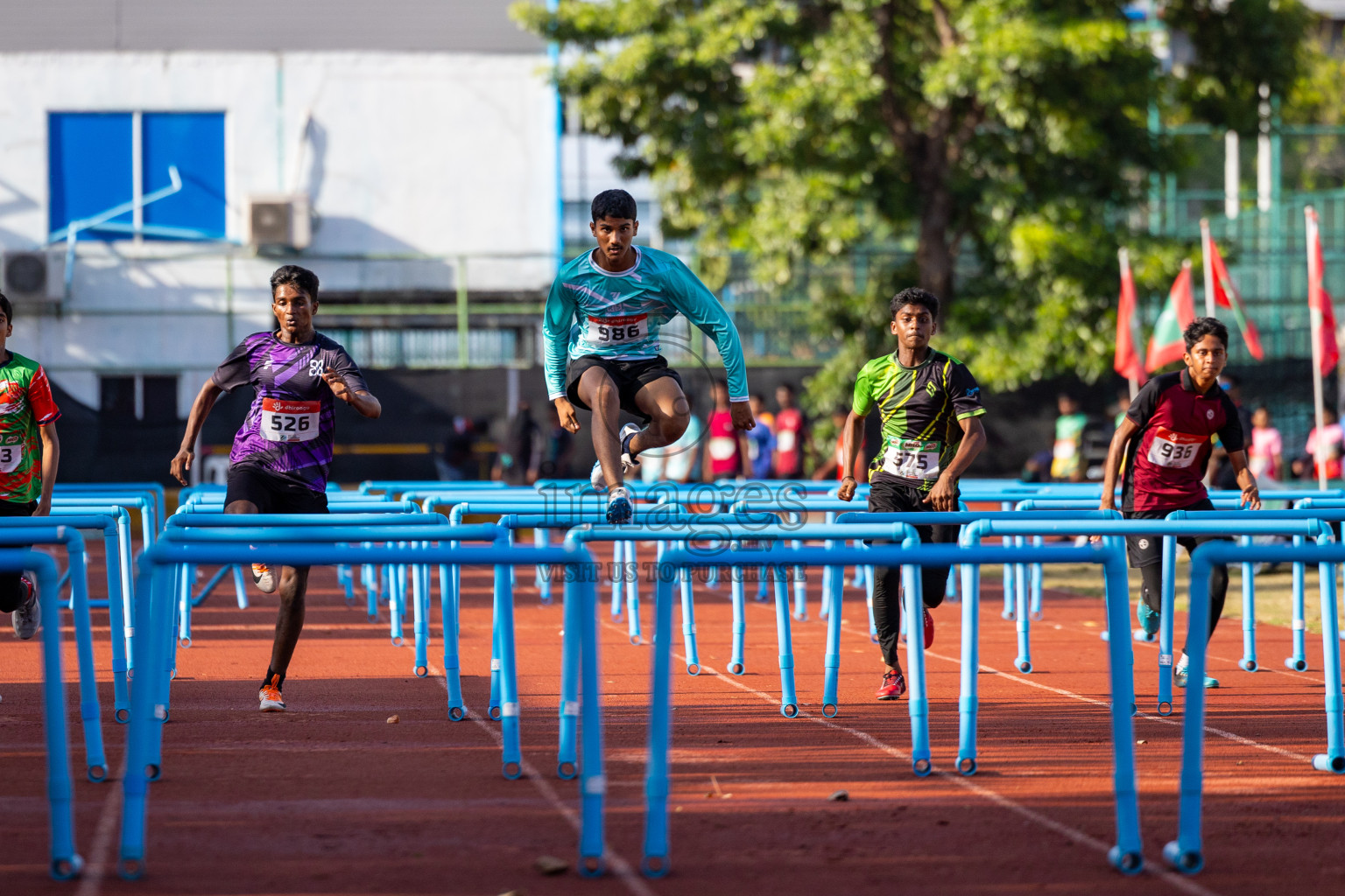 Day 4 of Inter-school Athletics Championship 2025 held in Ekuveni Synthetic Track, Male', Maldives on Thursday, 09th October 2025. Photos by: Raaif Yoosuf / Images.mv