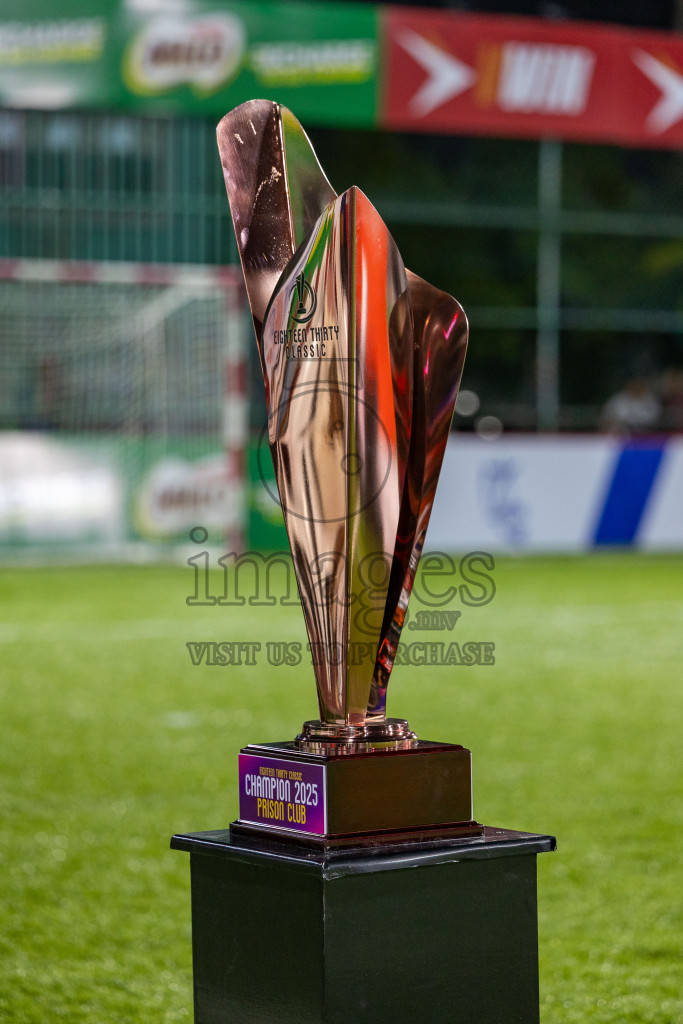 Prison Club vs Team MACL in Eighteen Thirty Classic of Club Maldives 2025 was held in Rehendhi Futsal Ground, Hulhumale', Maldives on Tuesday, 16th September 2025. Photos: Mohamed Mahfooz Moosa / images.mv