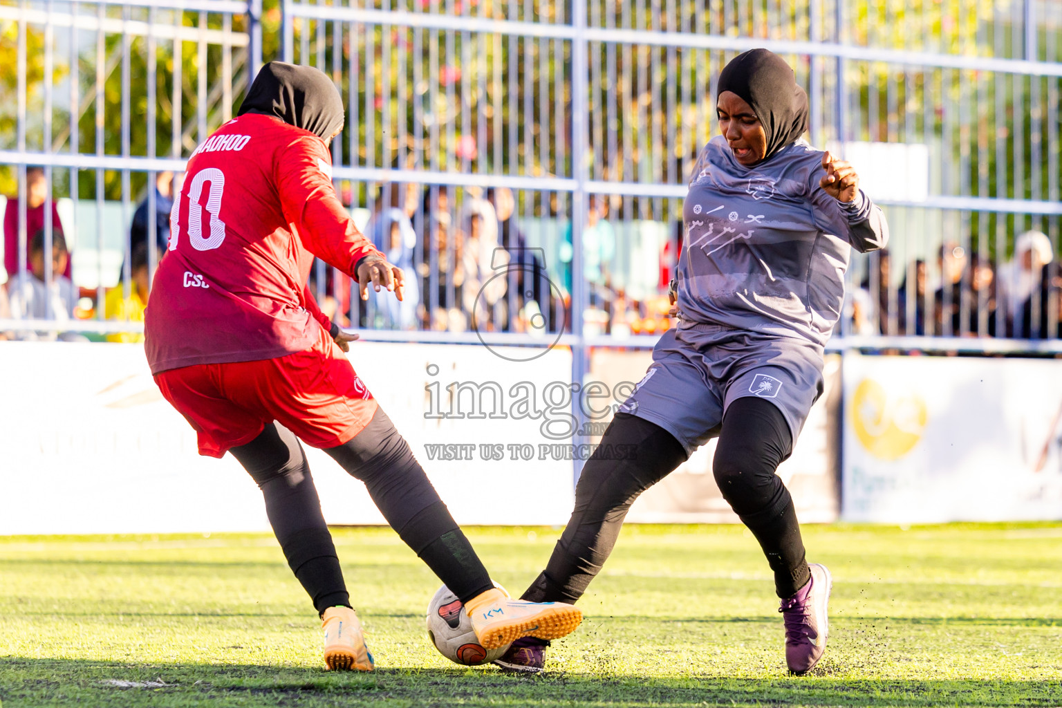 Dhonfan vs Kihaadhoo in Day 4 of Better in Baa Futsal Fiesta 2025 Woman's division held in B. Eydhafushi, Maldives on Sunday, 9th November 2025. Photos: Nausham Waheed / images.mv